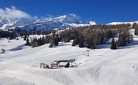 Appt Pied Pistes Et Centre Station Superdevoluy Chez Locasoleil